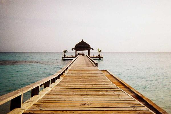 E-commerce platform mockup showing modern online shopping interface